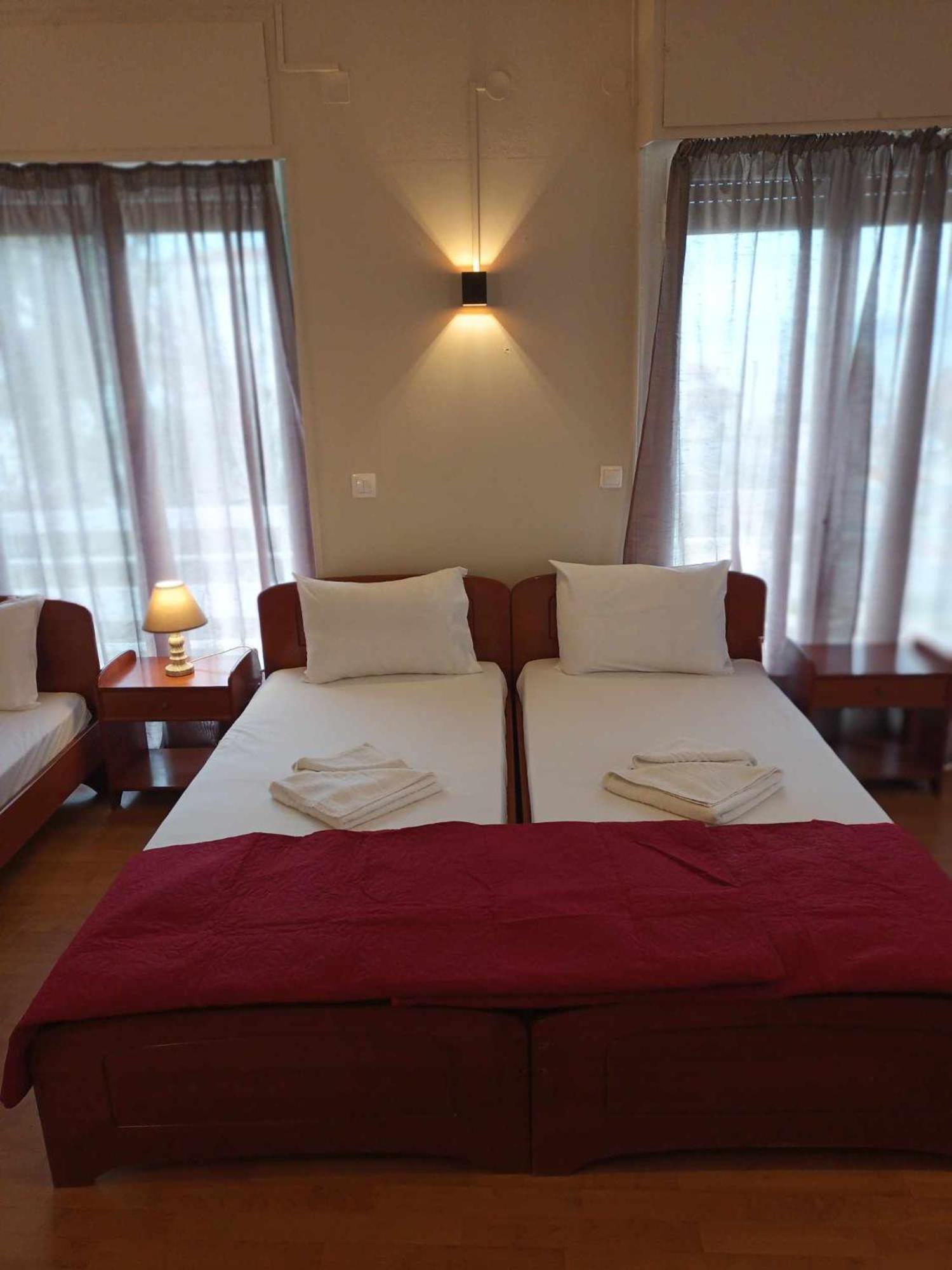 Saint George Hotel 卢特拉艾季普苏 外观 照片