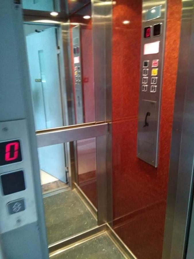 Saint George Hotel 卢特拉艾季普苏 外观 照片